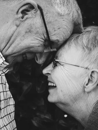 ostéopathie importance toucher personne âgée